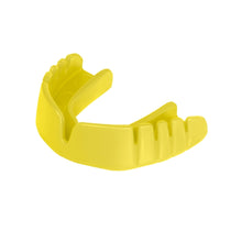 Load image into Gallery viewer, Opro snap-fit mouthguard youth lmn/flavour
