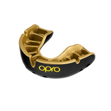 Load image into Gallery viewer, Opro gold mouthguard youth blk/gld
